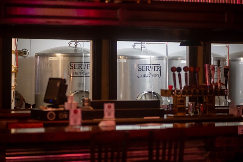 Belle Isle Restaurant & Pub - Oklahoma City