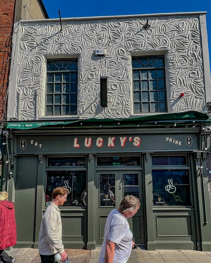 Lucky's - 78 Meath St