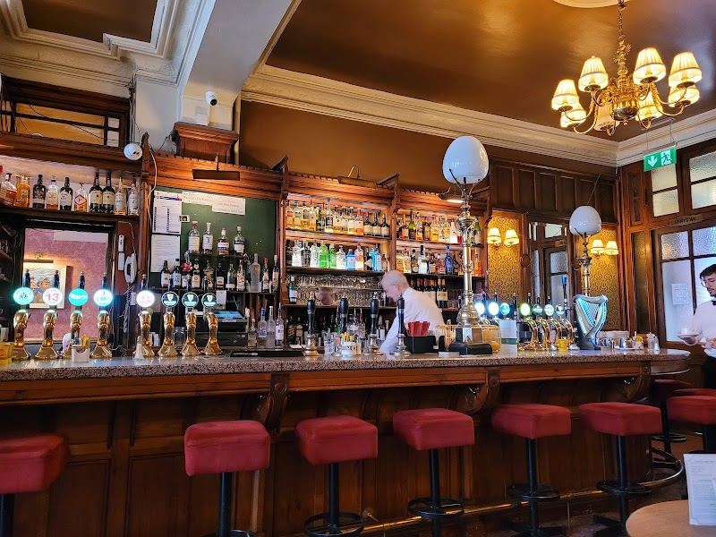 NEARY’S - Dublin