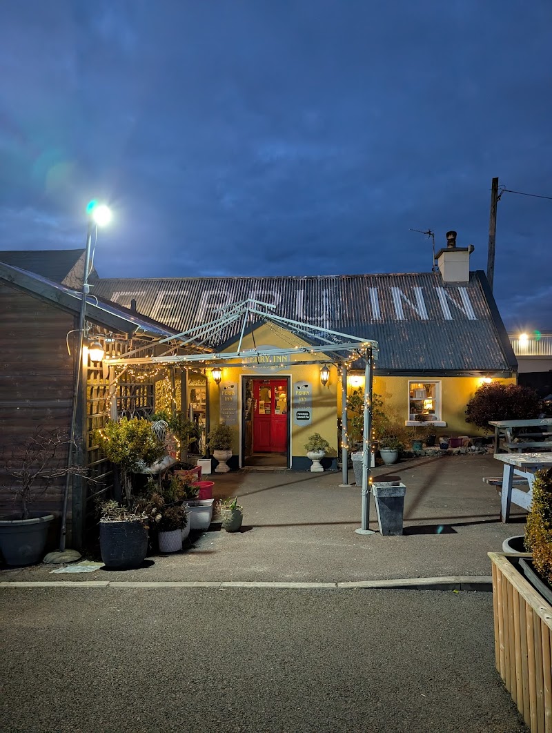 The Ferry Inn Bar & Restaurant - Lorrha