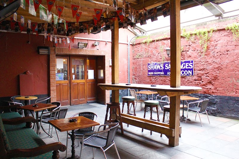The Horse and Hound Bar - 1 Mulgrave St