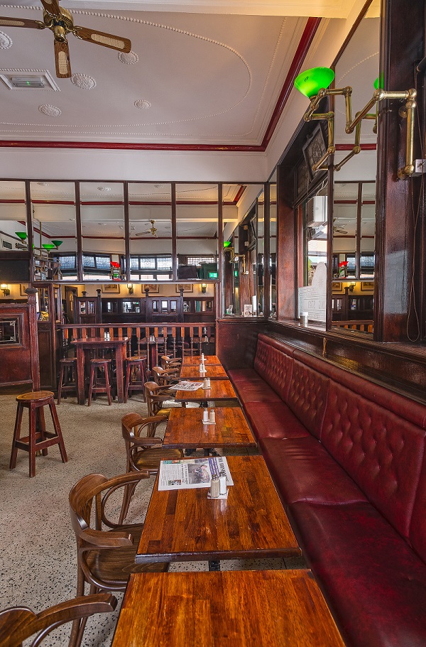The Morning Star Bar & Restaurant - 17-19 Pottinger's Entry