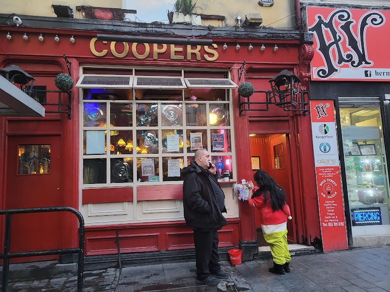 Coopers Town House - 13 Cases St