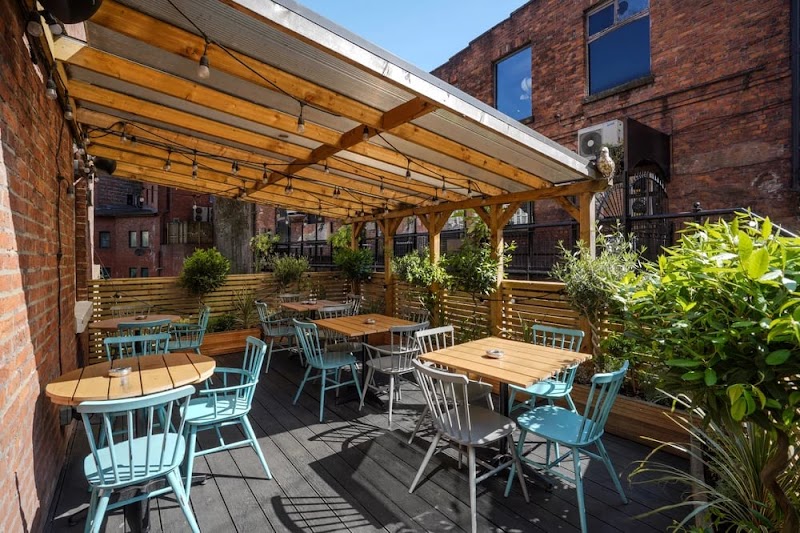 Lass O'Gowrie Manchester - 36 Charles St