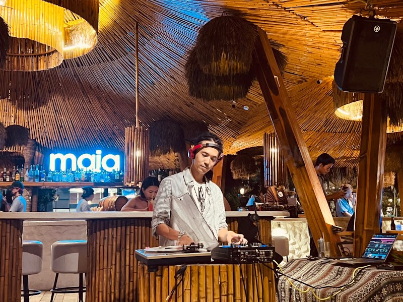 Maia beach bar Da Nang - 284 Võ Nguyên Giáp