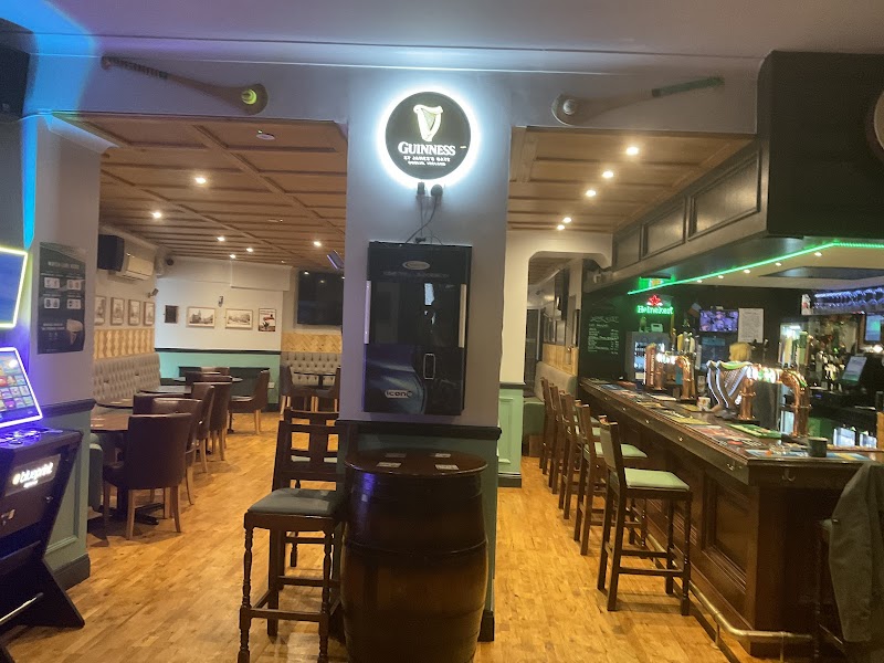 McGlynns Bar (Sports Bar) - 70 Willesden Ln