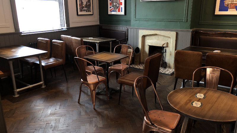 Queens Head - 30 Moor St