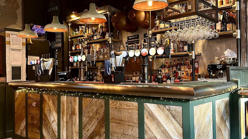 The College Arms - 18 Store St