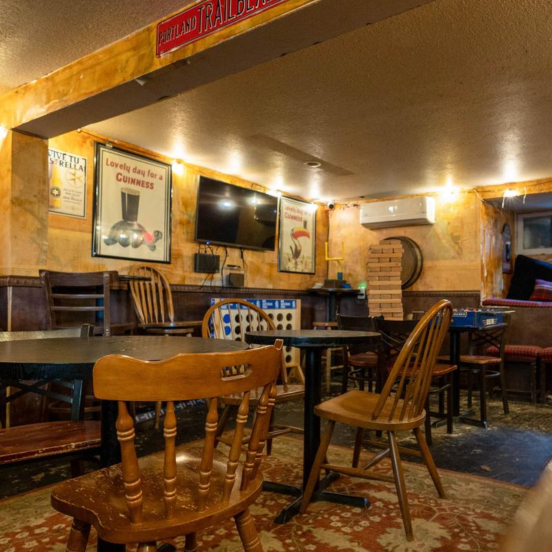The Dullahan Irish Pub - Lake Oswego