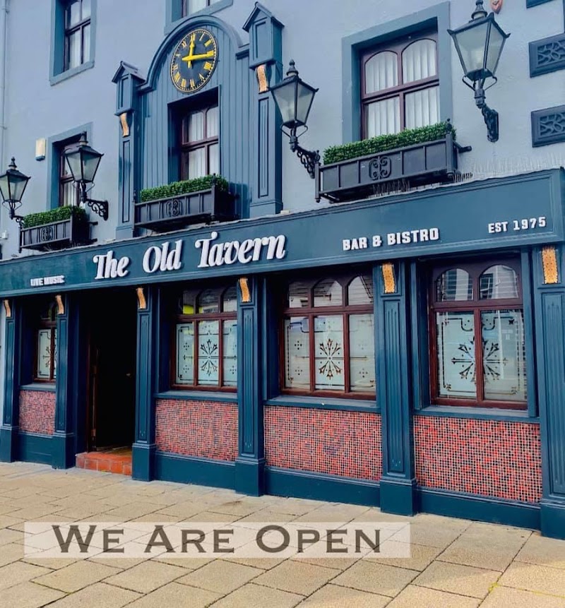 The Old Tavern & Snug Bistro - 86 Newry St