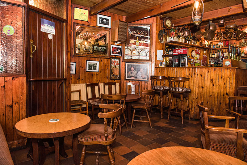 McLynn’s Bar